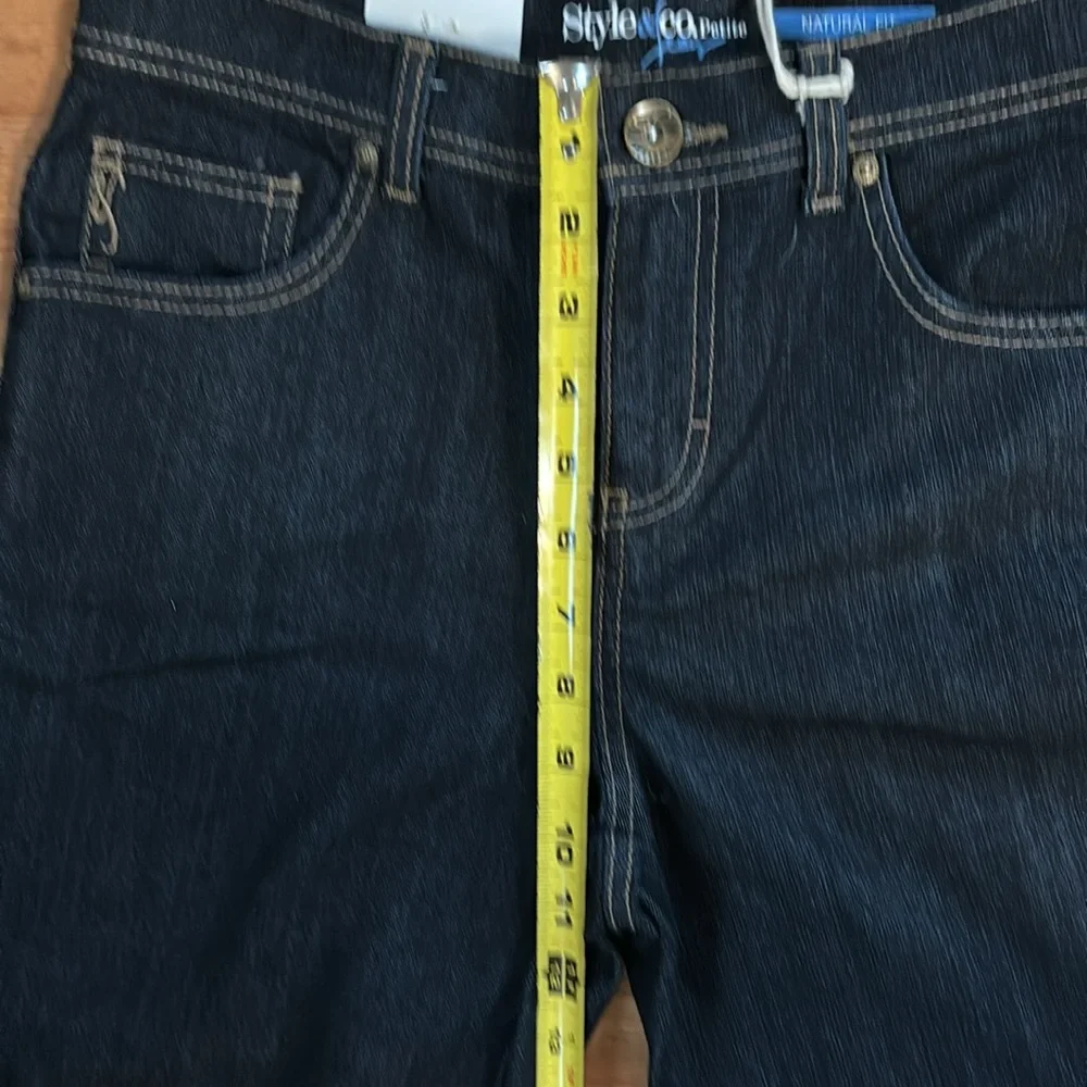 NWT Style & Co. Dark Wash Natural Fit Jeans (Sits at Natural Waist) Size 6 Short